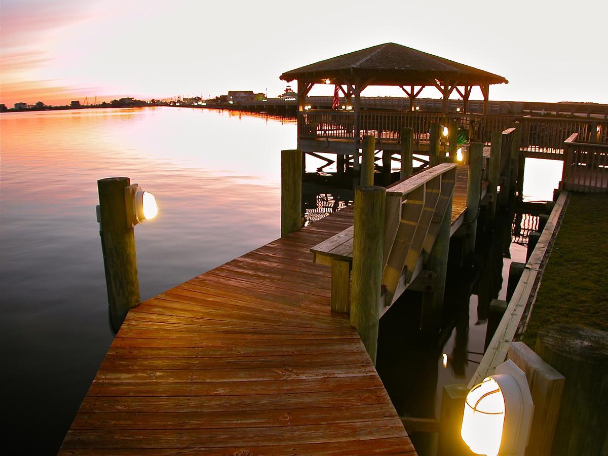 Oasis Suites Hotel Nags Head Buitenkant foto