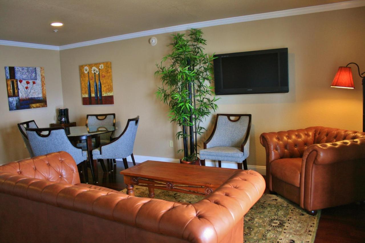 Oasis Suites Hotel Nags Head Buitenkant foto